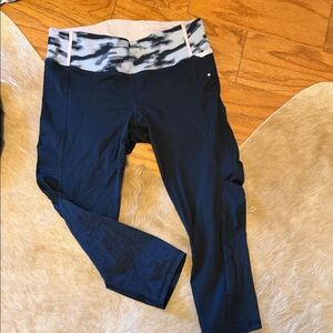Lululemon Athletica Crop Black Leggings with Camo Waistband